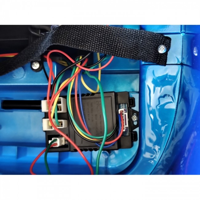 Masinuta electrica cu telecomanda Cabrio B3 699P R-Sport - Albastru - RESIGILIAT