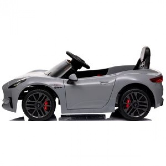 Masinuta electrica cu telecomanda MASERATI GranTurismo, 99x59.5x44 cm, varsta 1-4 ani, roti EVA, scaun din piele ECO, putere 90W - Gri